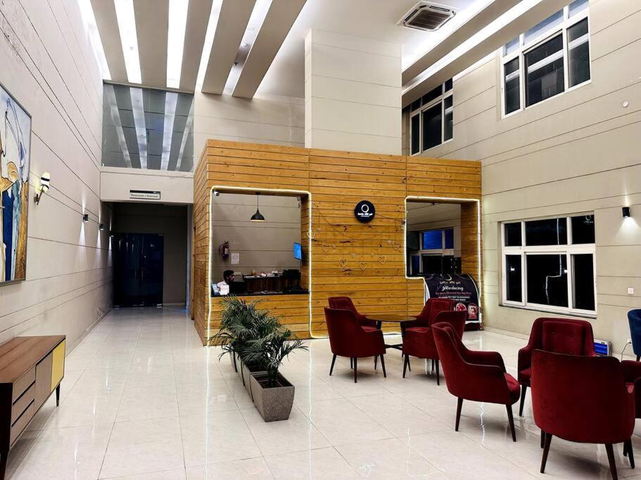 Luxury Apartment Near Pari Chowk Greater Noida Luaran gambar