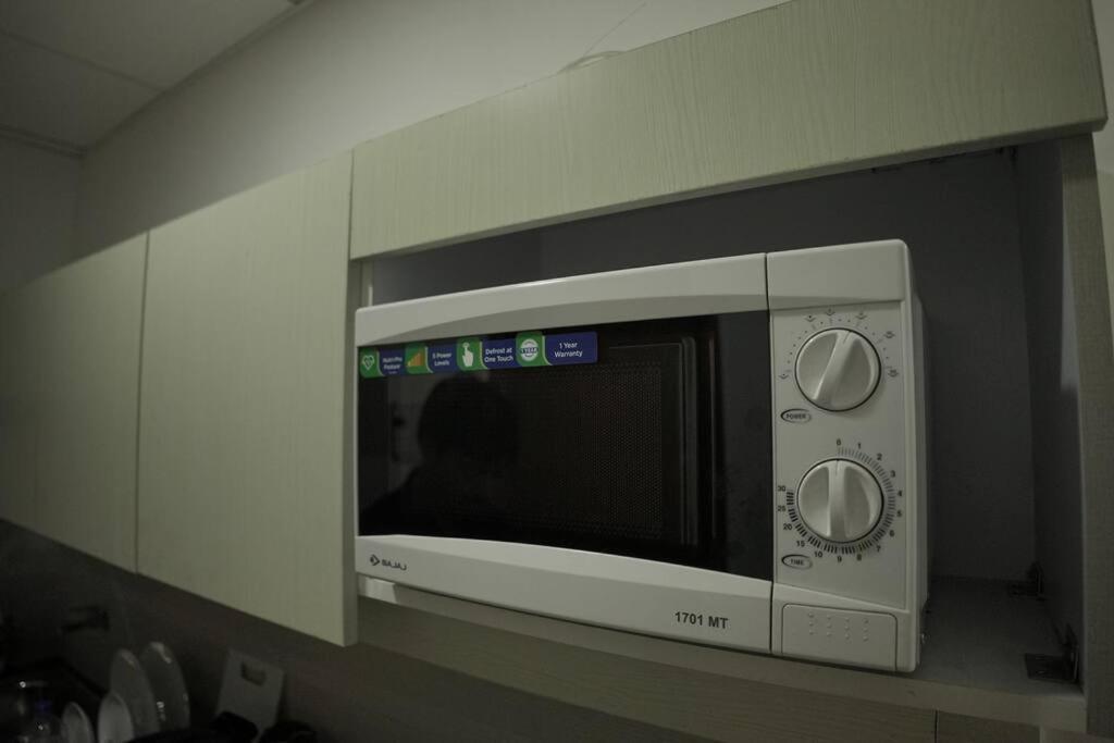 Luxury Apartment Near Pari Chowk Greater Noida Luaran gambar